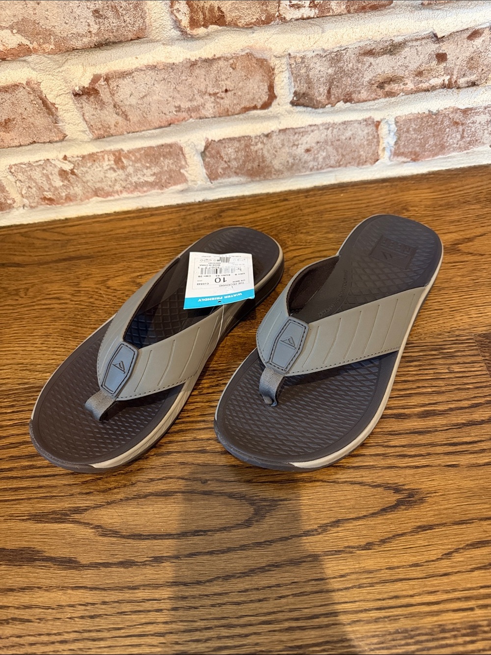 Reef “The Deckhand” Gray and Dark Gray Flip Flop Sandals